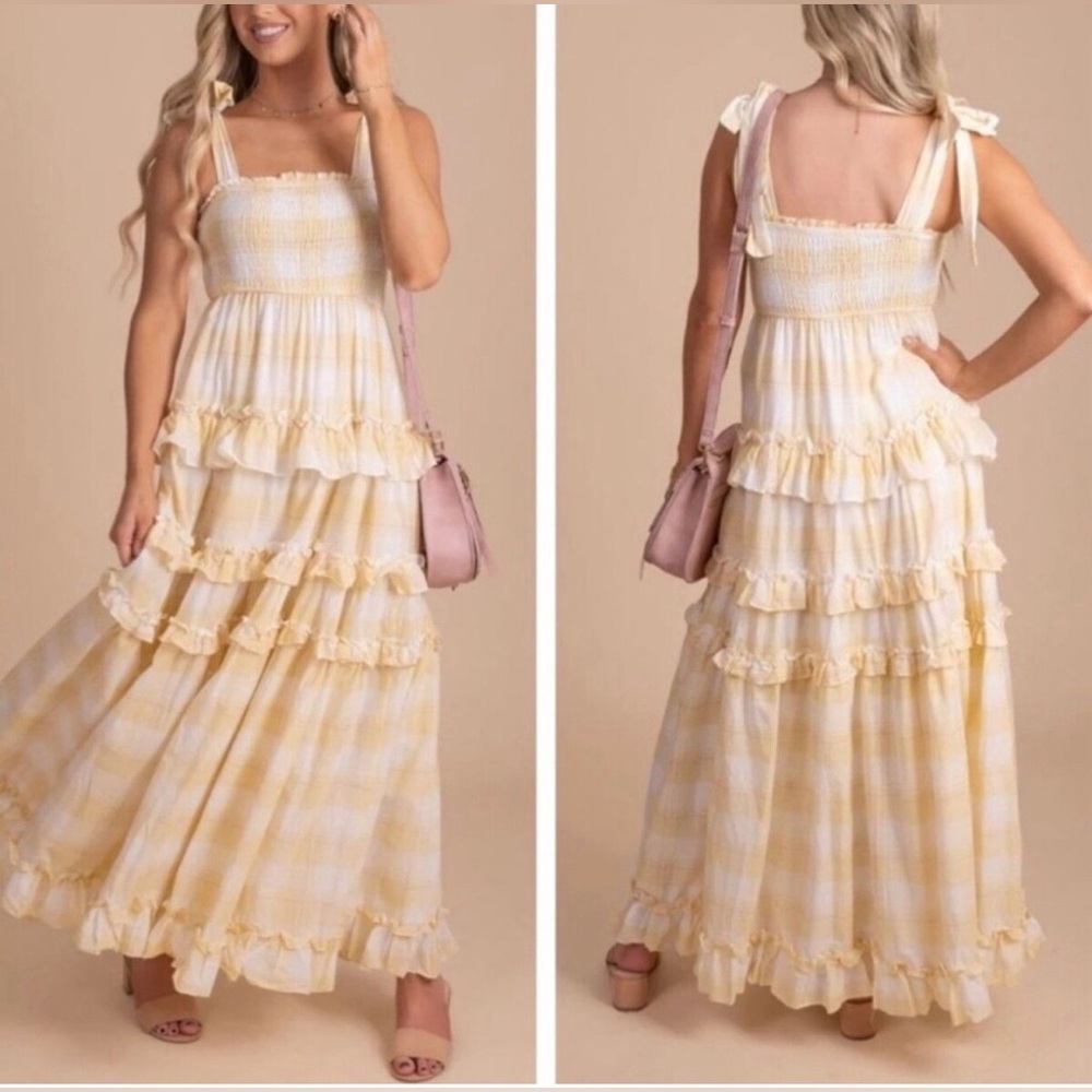 Storia Yellow and Cream Maxi Dress - Picture 2 of 10